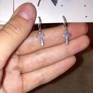 1pr Cross hoop earrings